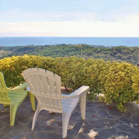 Sleeps 4 Pool Villa